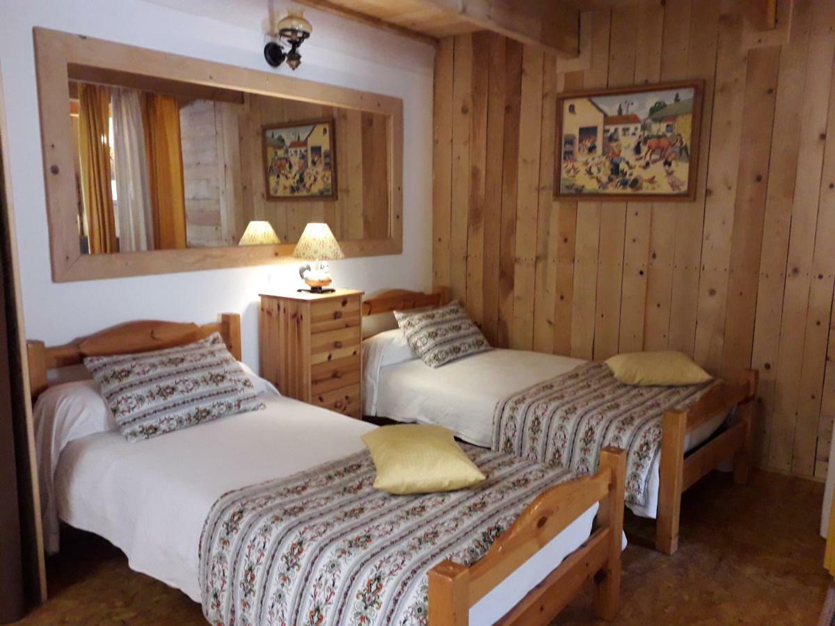 Apartmán Meuble De Tourisme La Jaulipiere Joursac Exteriér fotografie